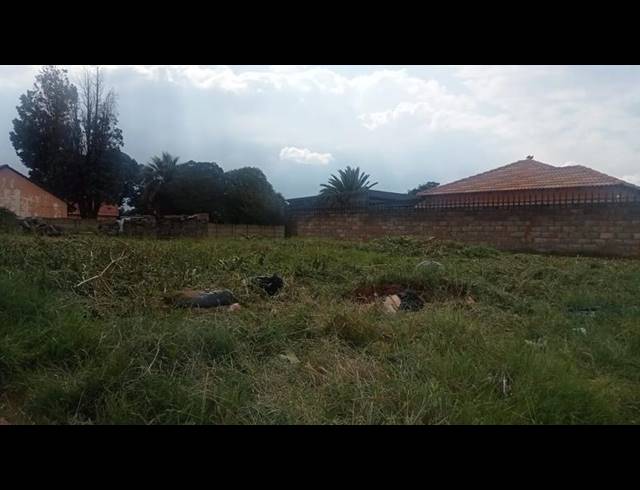 LAND FOR SALE IN DAWN PARK EXT